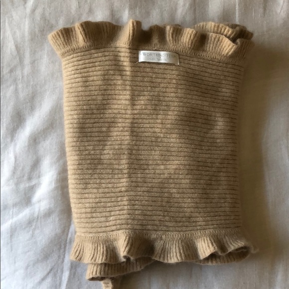 Cashmere Ruffle Scarf - Picture 2 of 4